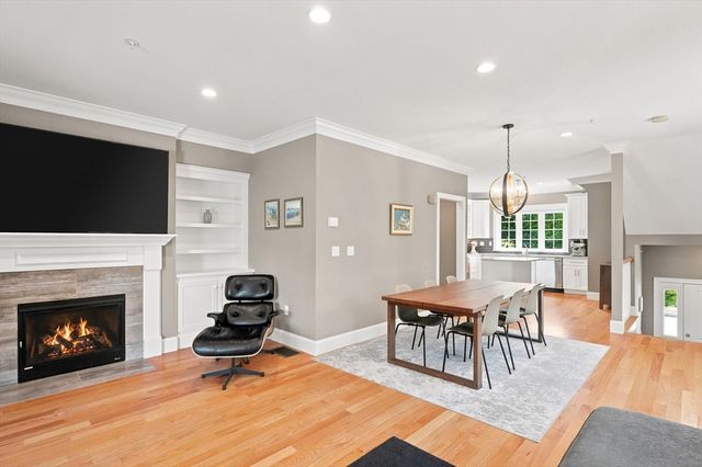 27 Clarks Hill Ln 27, Framingham, MA 01702