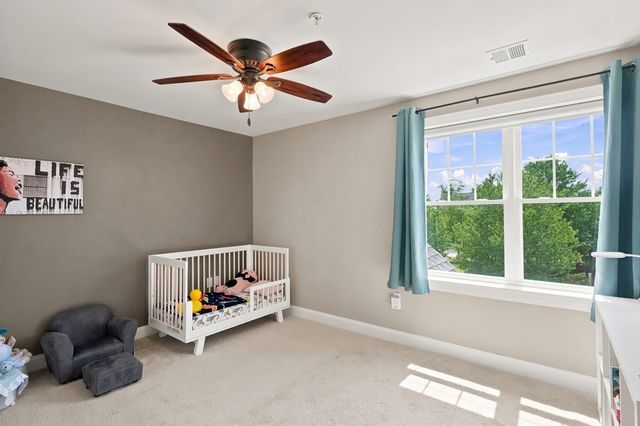 27 Clarks Hill Ln 27, Framingham, MA 01702