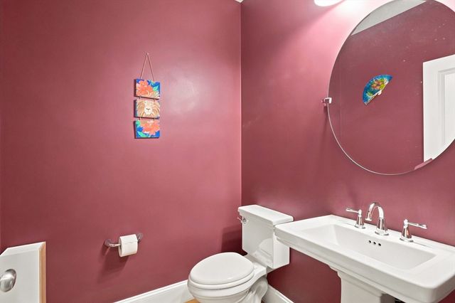 27 Clarks Hill Ln 27, Framingham, MA 01702