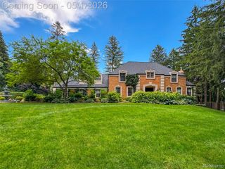 3985 S Ellamae Road, Oakland Charter Township, MI 48363