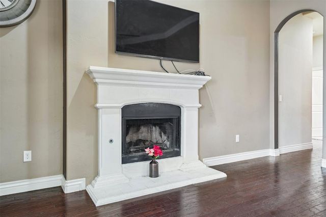 6013 NW 162nd Street, Edmond, OK 73013