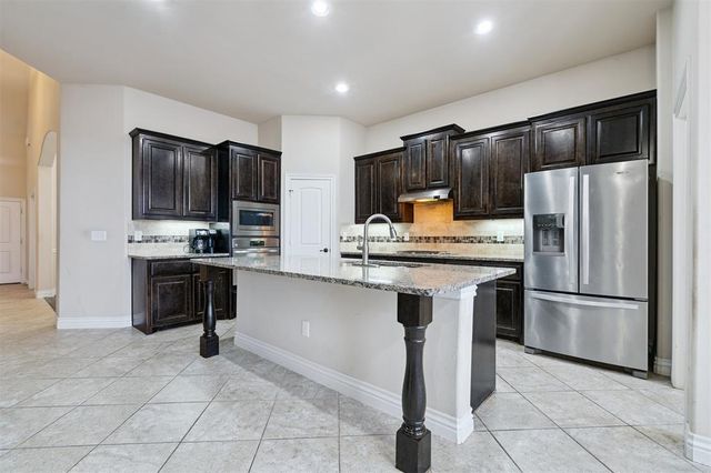 6013 NW 162nd Street, Edmond, OK 73013