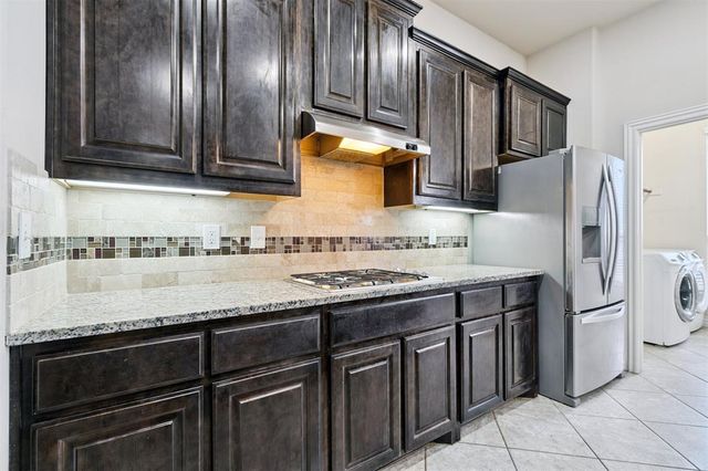 6013 NW 162nd Street, Edmond, OK 73013