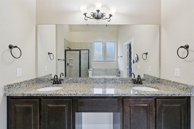 6013 NW 162nd Street, Edmond, OK 73013