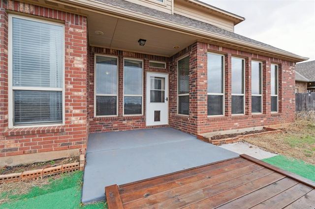 6013 NW 162nd Street, Edmond, OK 73013