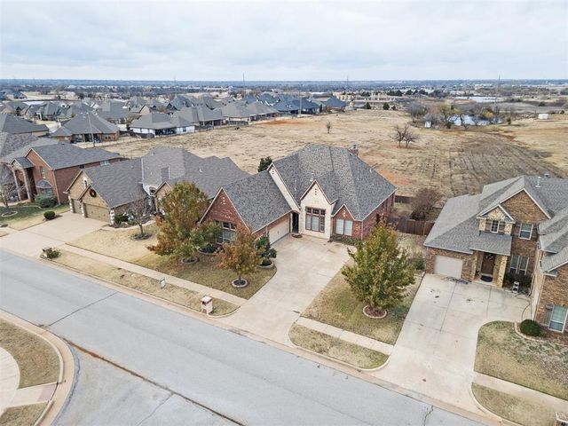 6013 NW 162nd Street, Edmond, OK 73013