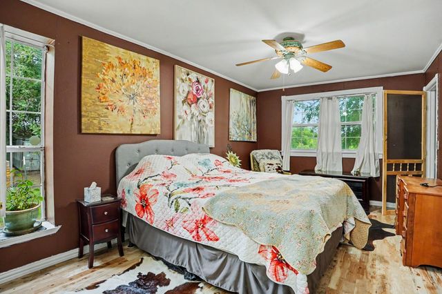 1712 Wilson Road, Waxahachie, TX 75165