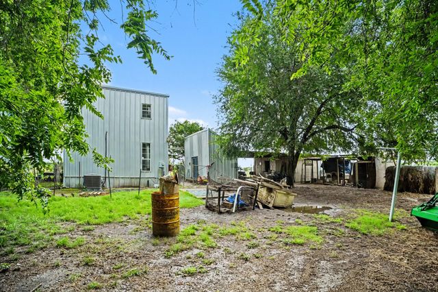 1712 Wilson Road, Waxahachie, TX 75165