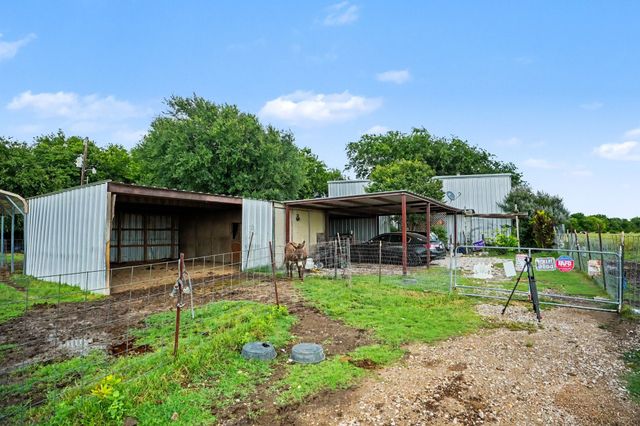 1712 Wilson Road, Waxahachie, TX 75165