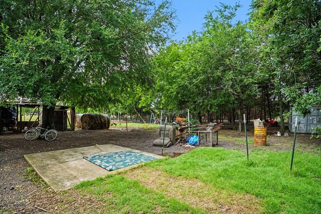 1712 Wilson Road, Waxahachie, TX 75165