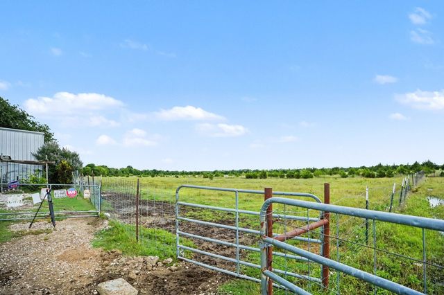 1712 Wilson Road, Waxahachie, TX 75165