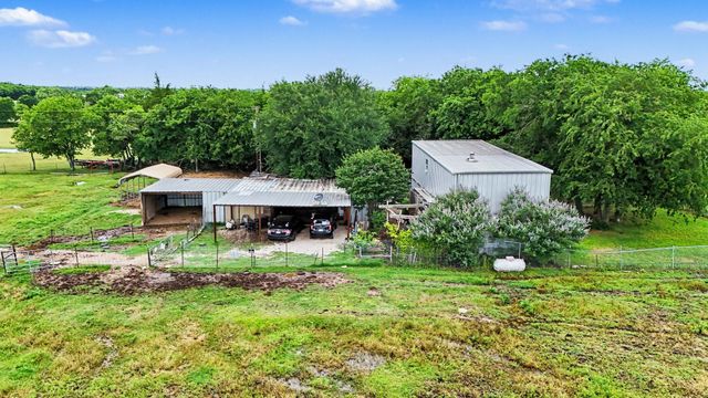 1712 Wilson Road, Waxahachie, TX 75165