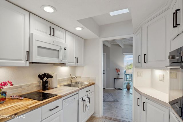 5251 E Mission Hill Drive 1&2, Tucson, AZ 85718