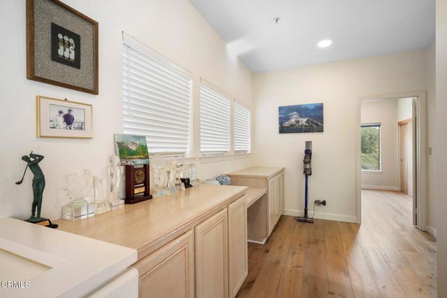 925 Calle La Primavera, Glendale, CA 91208