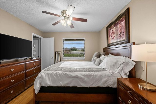 7460 REGINA DRIVE, Englewood, FL 34224