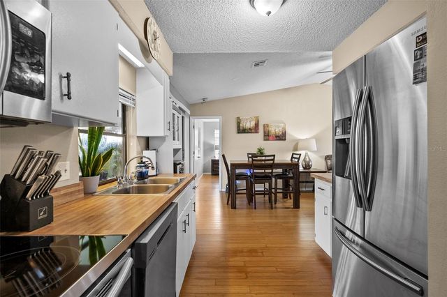 7460 REGINA DRIVE, Englewood, FL 34224