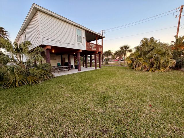 16701 Moby Dick Drive, Jamaica Beach, TX 77554