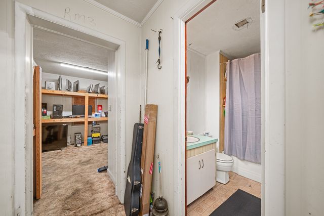 249 N Spring St, Sparta, TN 38583