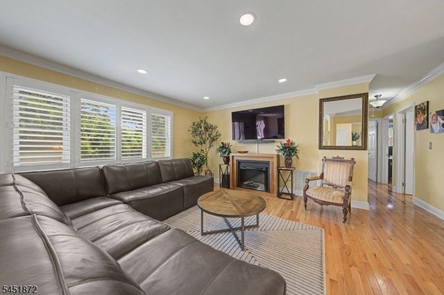 3 Rose Ct, Rockaway Twp., NJ 07801
