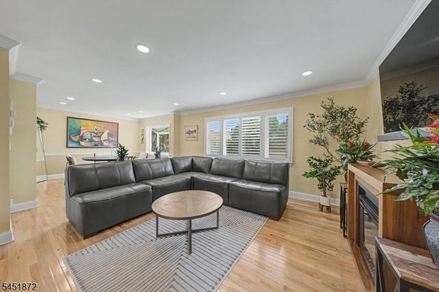 3 Rose Ct, Rockaway Twp., NJ 07801