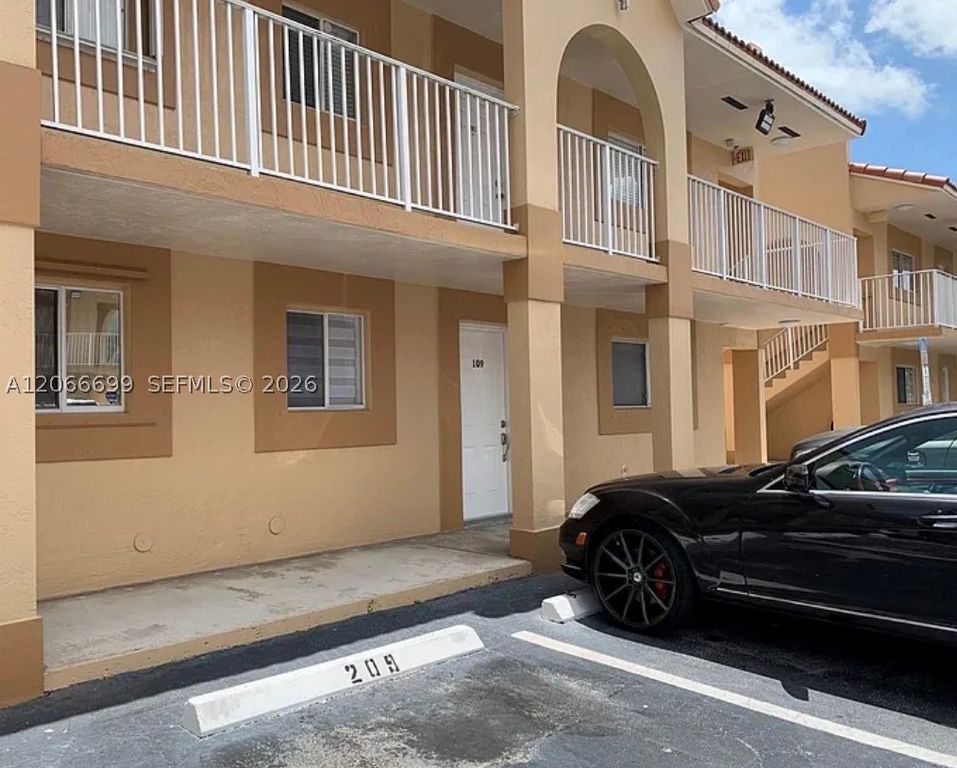 7011 W 29th Ave 109, Hialeah, FL 33018