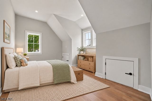 30 Peapack Rd, Far Hills Boro, NJ 07931