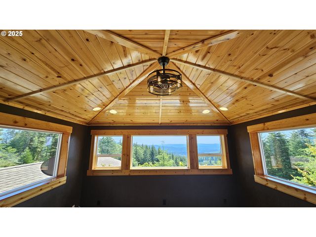 156 PEPPERMILL Rd, Kelso, WA 98626