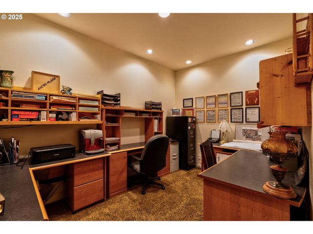 156 PEPPERMILL Rd, Kelso, WA 98626