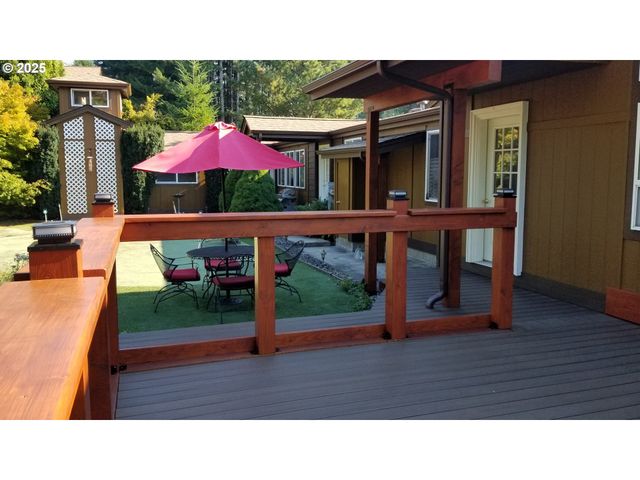 156 PEPPERMILL Rd, Kelso, WA 98626