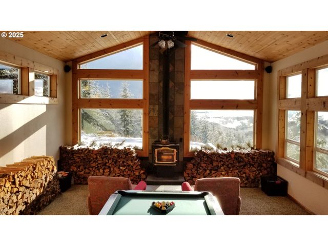 156 PEPPERMILL Rd, Kelso, WA 98626