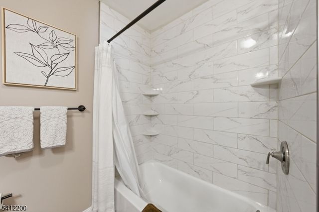 45 Fox Tail Ln, Hardyston Twp., NJ 07419