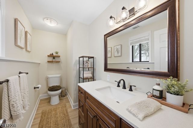 45 Fox Tail Ln, Hardyston Twp., NJ 07419