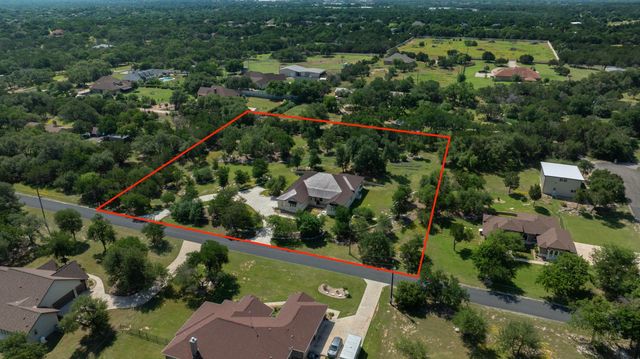 105 Arrowhead RD, Georgetown, TX 78633