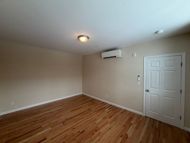 85 Lowell 6, Peabody, MA 01960