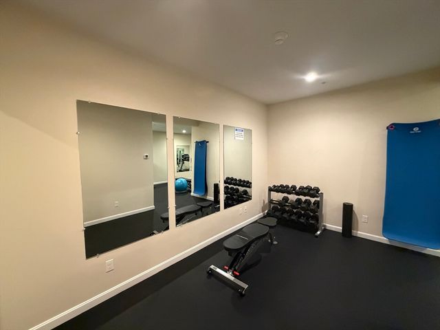 85 Lowell 6, Peabody, MA 01960