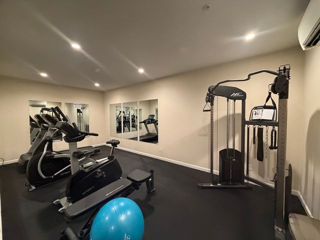 85 Lowell 6, Peabody, MA 01960