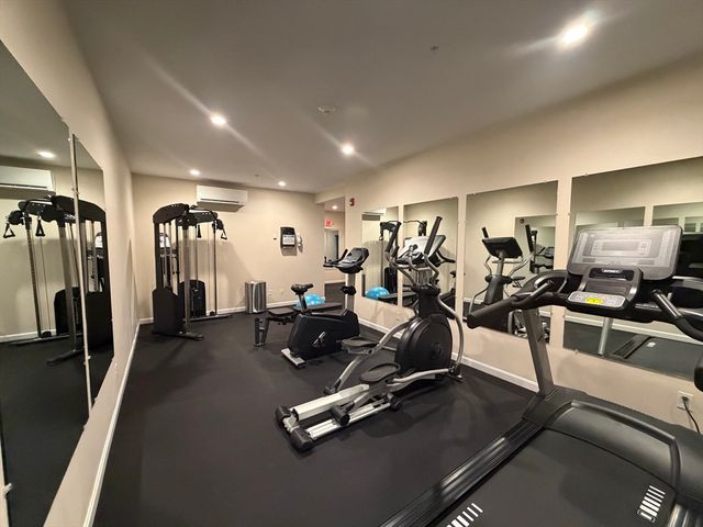 85 Lowell 6, Peabody, MA 01960