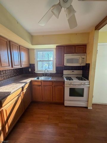 83 Edward St, Woodbridge Twp., NJ 08830