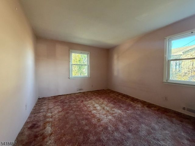 83 Edward St, Woodbridge Twp., NJ 08830