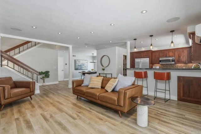 11120 FORESTVIEW Lane, San Diego, CA 92131