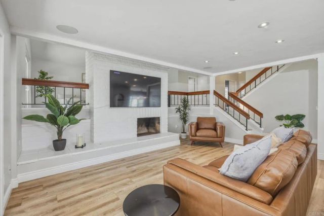 11120 FORESTVIEW Lane, San Diego, CA 92131