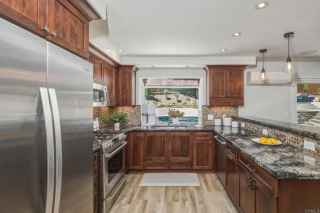 11120 FORESTVIEW Lane, San Diego, CA 92131