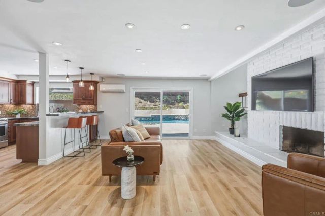 11120 FORESTVIEW Lane, San Diego, CA 92131