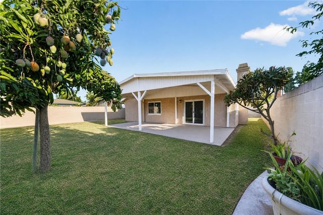 6743 Agra St., Commerce, CA 90040