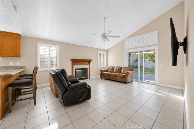 6743 Agra St., Commerce, CA 90040