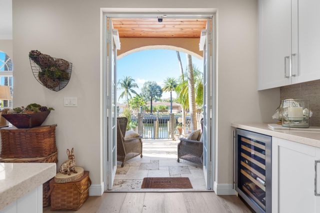 237 Garden Court, Lauderdale-By-The-Sea, Fort Lauderdale, FL 33308