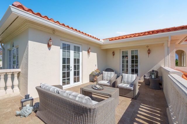 237 Garden Court, Lauderdale-By-The-Sea, Fort Lauderdale, FL 33308