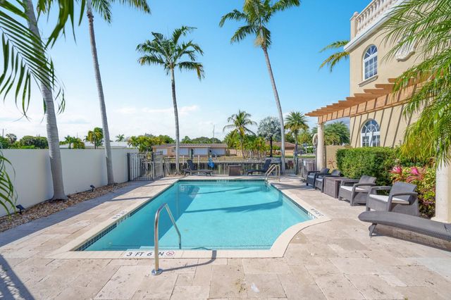 237 Garden Court, Lauderdale-By-The-Sea, Fort Lauderdale, FL 33308