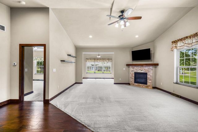1270 CAMERON CIRCLE, Neenah, WI 54956