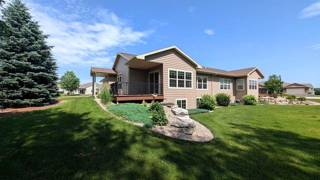 1270 CAMERON CIRCLE, Neenah, WI 54956